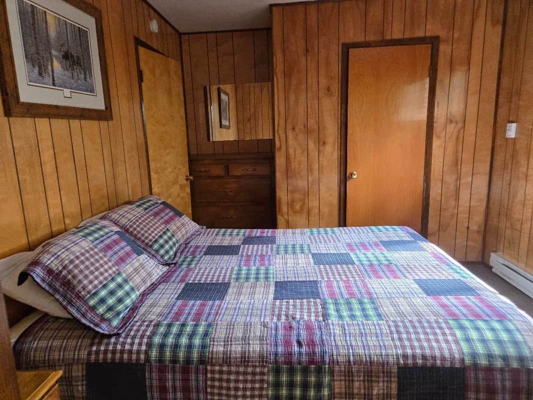 Northwoods-cabin five