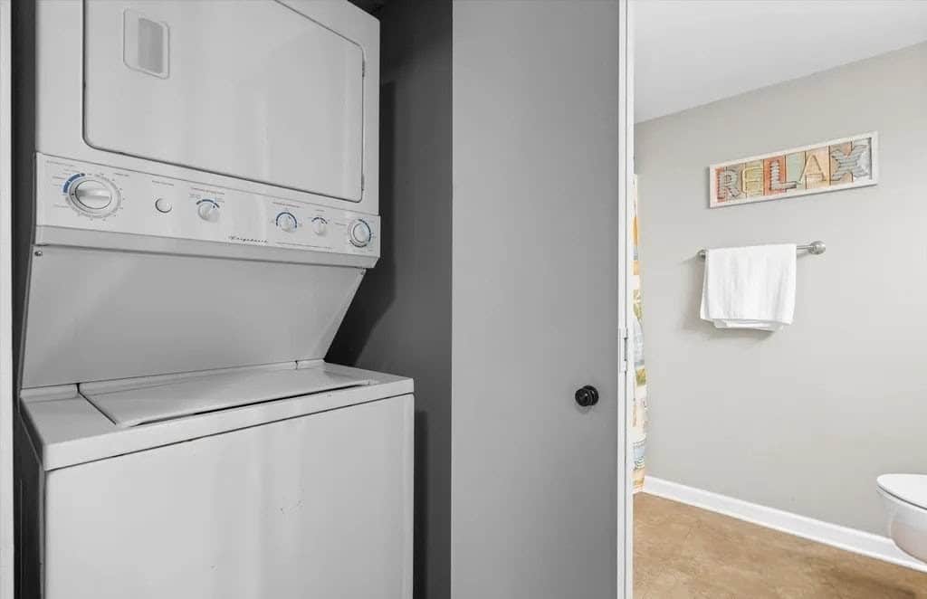 Stacked Washer and Dryerr