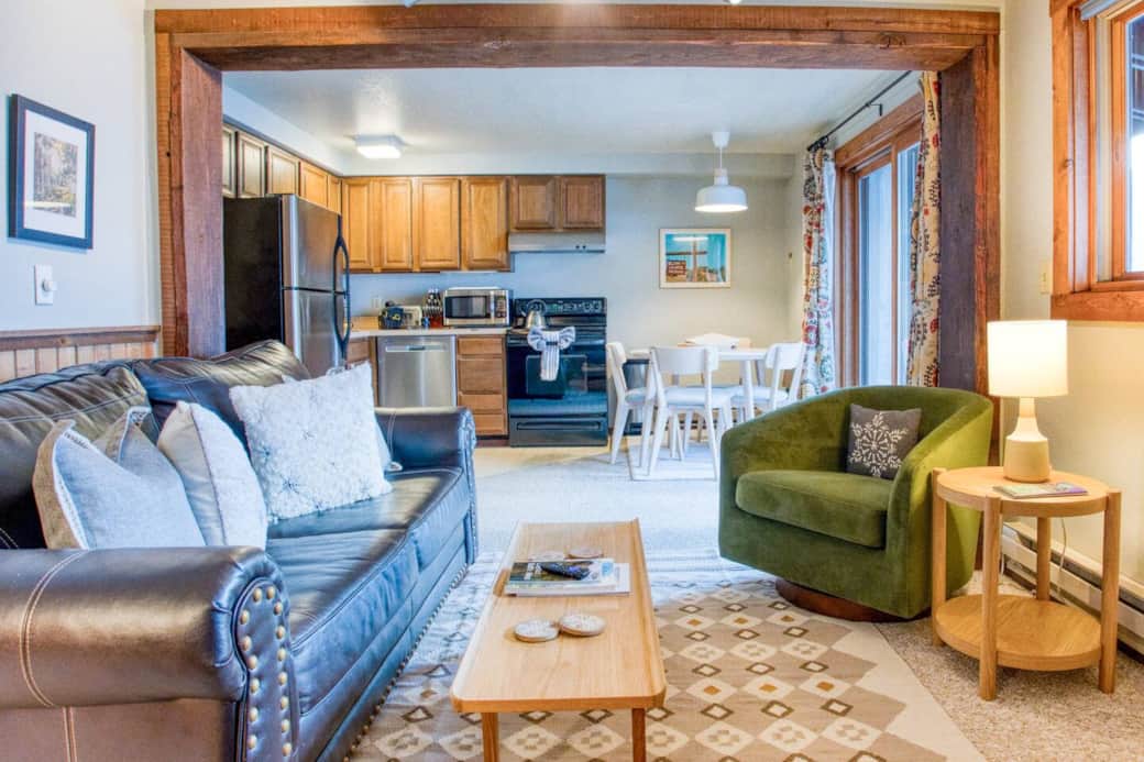Kickback and relax in the large leather sofa or read a book under the window and listen to the birds