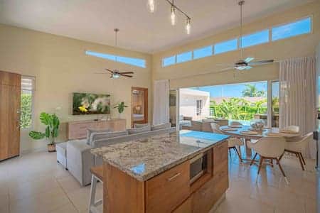 CONTI 876 de 2 habitaciones • Servicio de transporte a la playa • Camas King • Baño privado