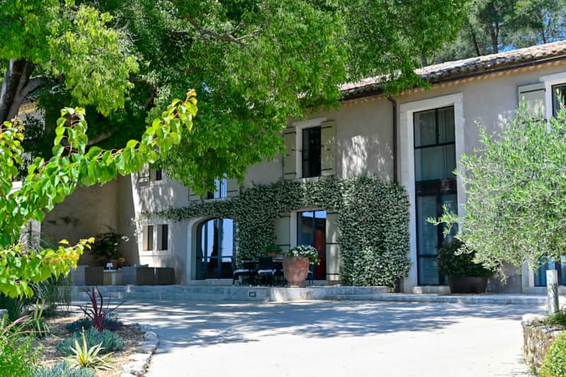 The Mas · exterior
