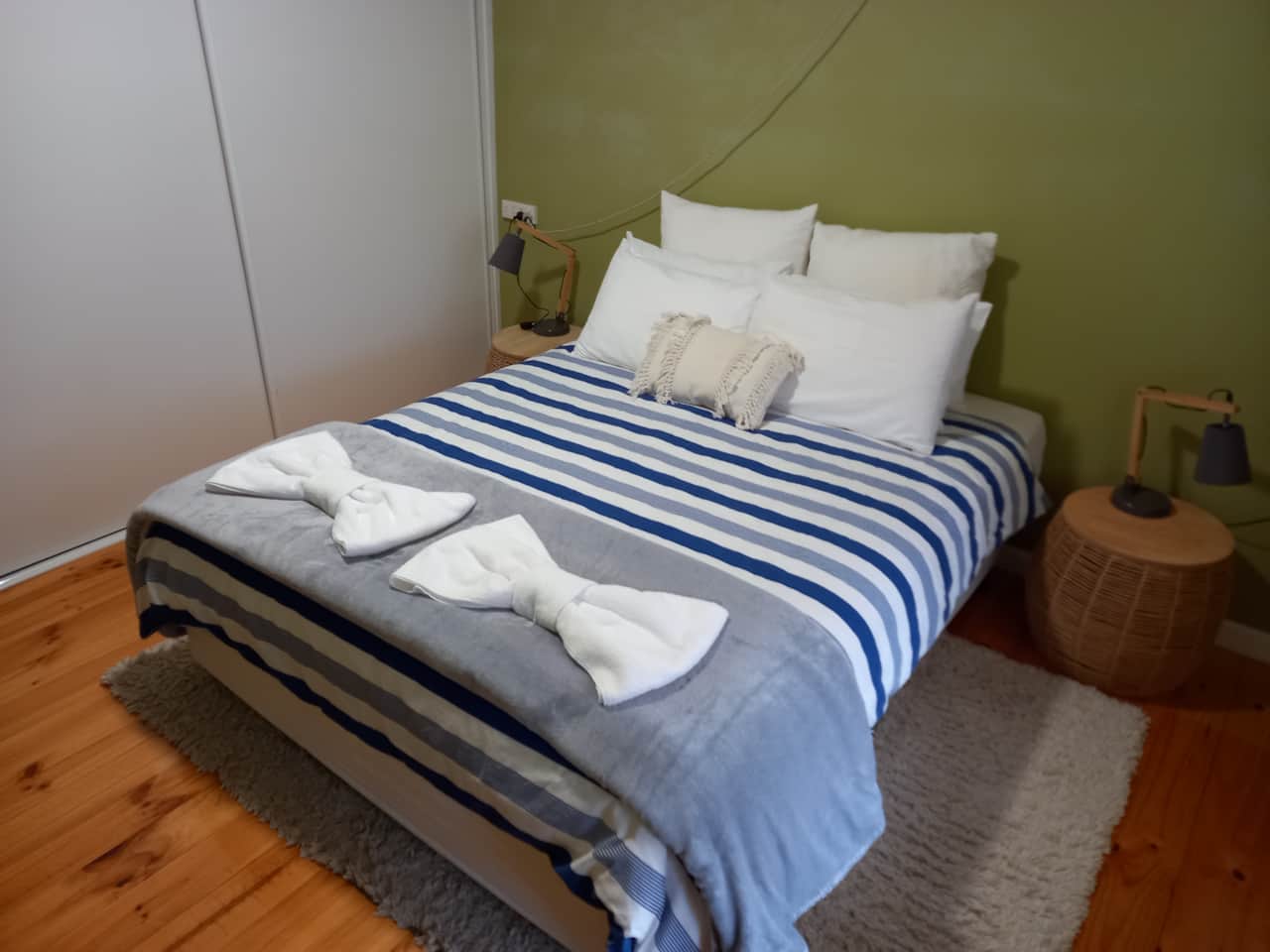 Queen Bedroom 1