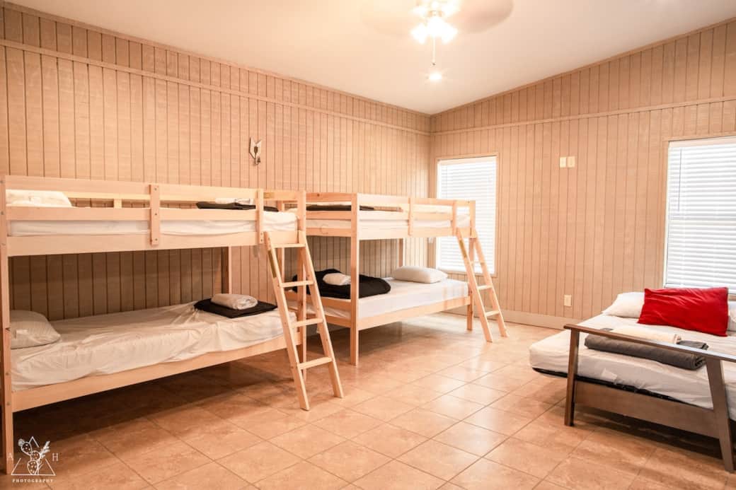 Upstairs Loft...... 2 twin size bunk beds and 1 full size futon