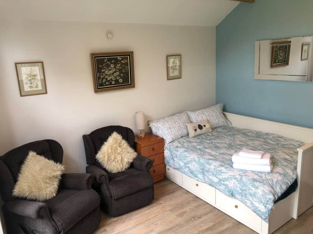 Comfortable Double Bed and Electric Reclining Chairs