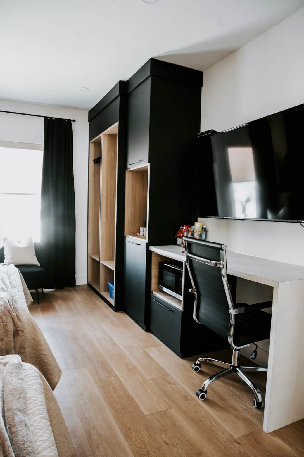 Room 5 built ins Room 5 built ins