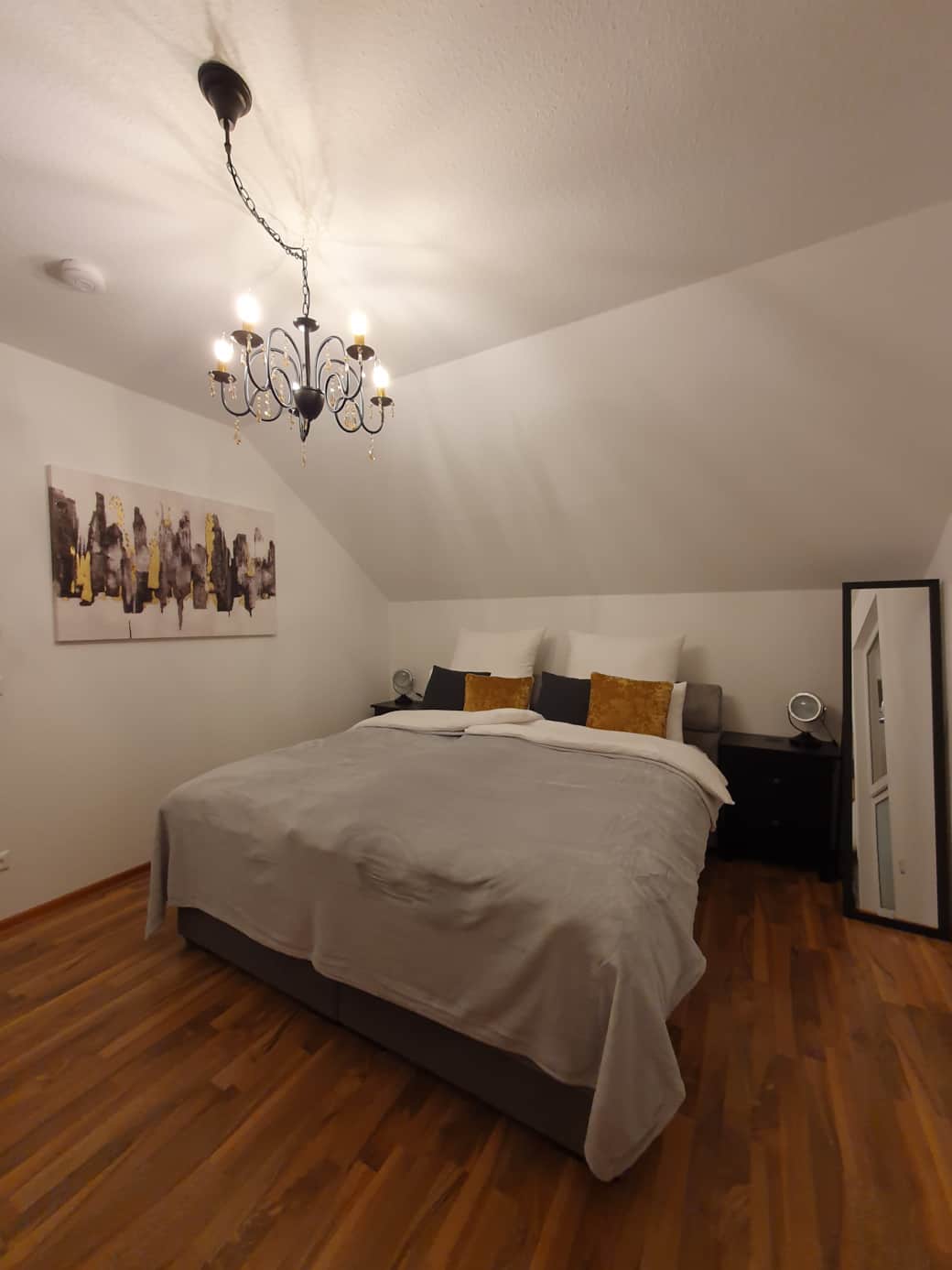 Masterbedroom home4night