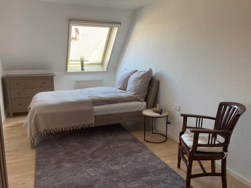 schmales Doppelbett (140 x 200 cm)
