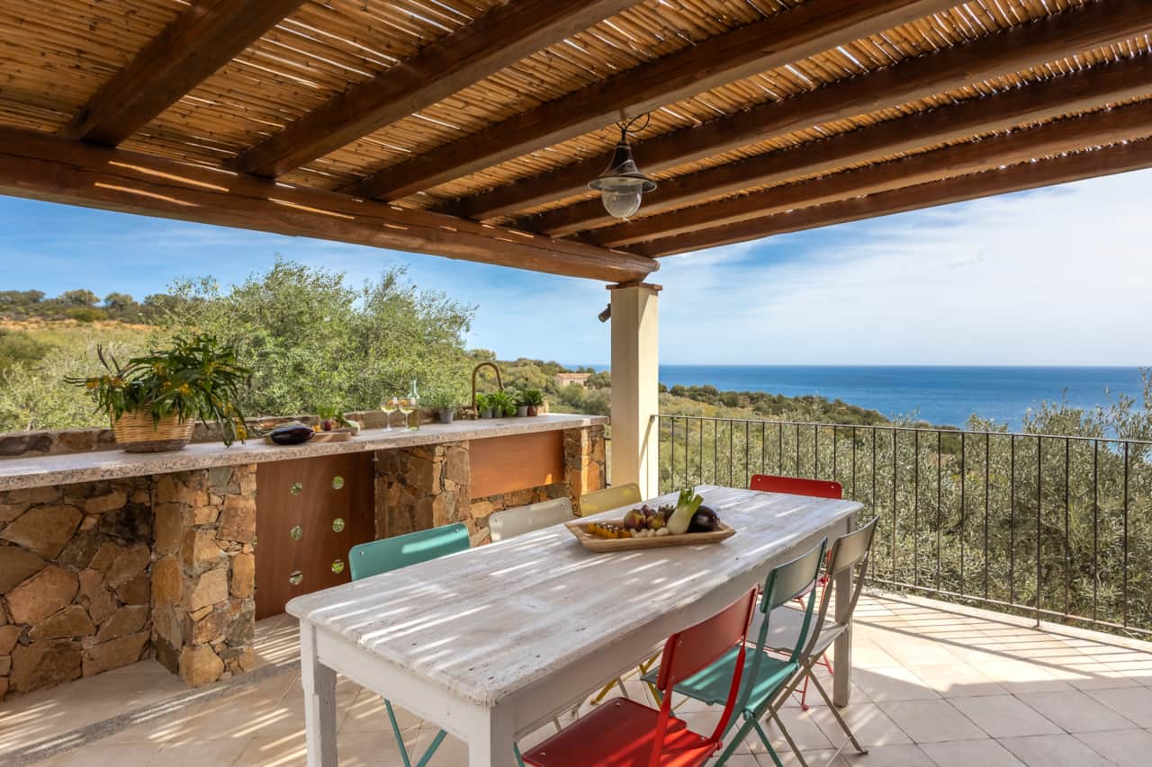 Coin repas terrasse