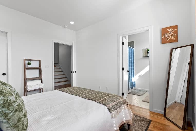 Bedroom 1 connected to full bathroom