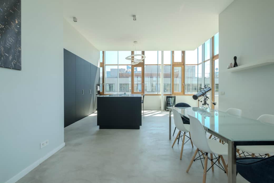 Kitchen / Dining area