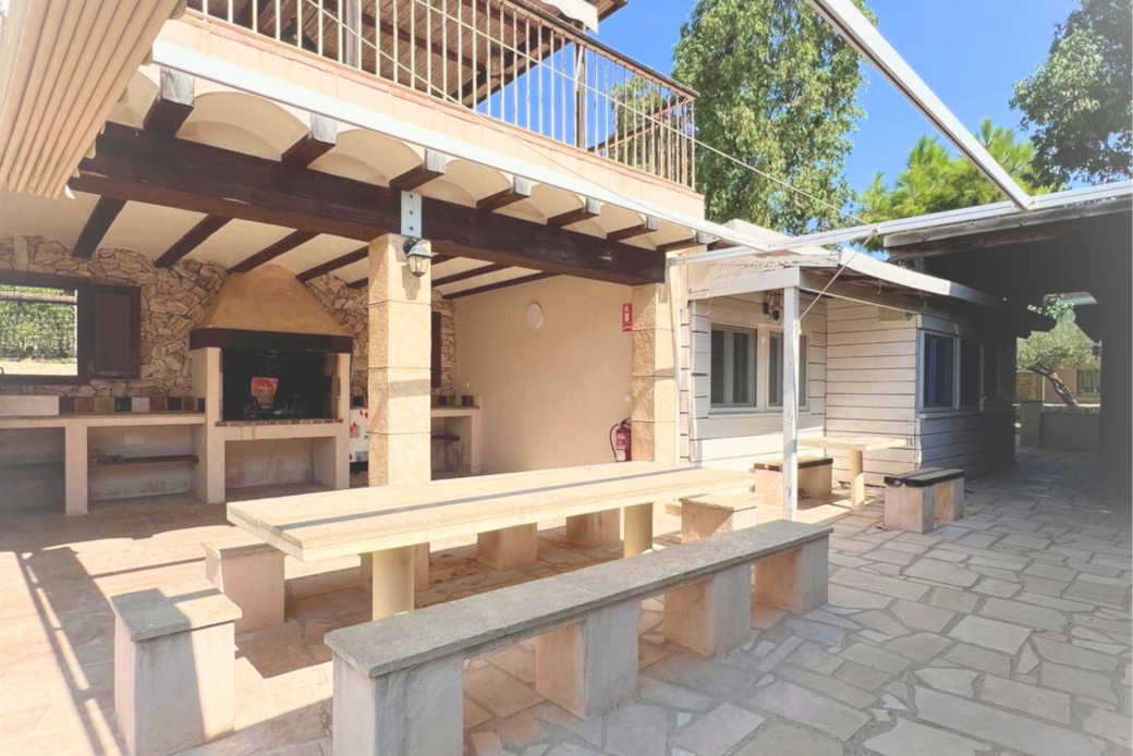 Barbacoa y Terraza - La Font