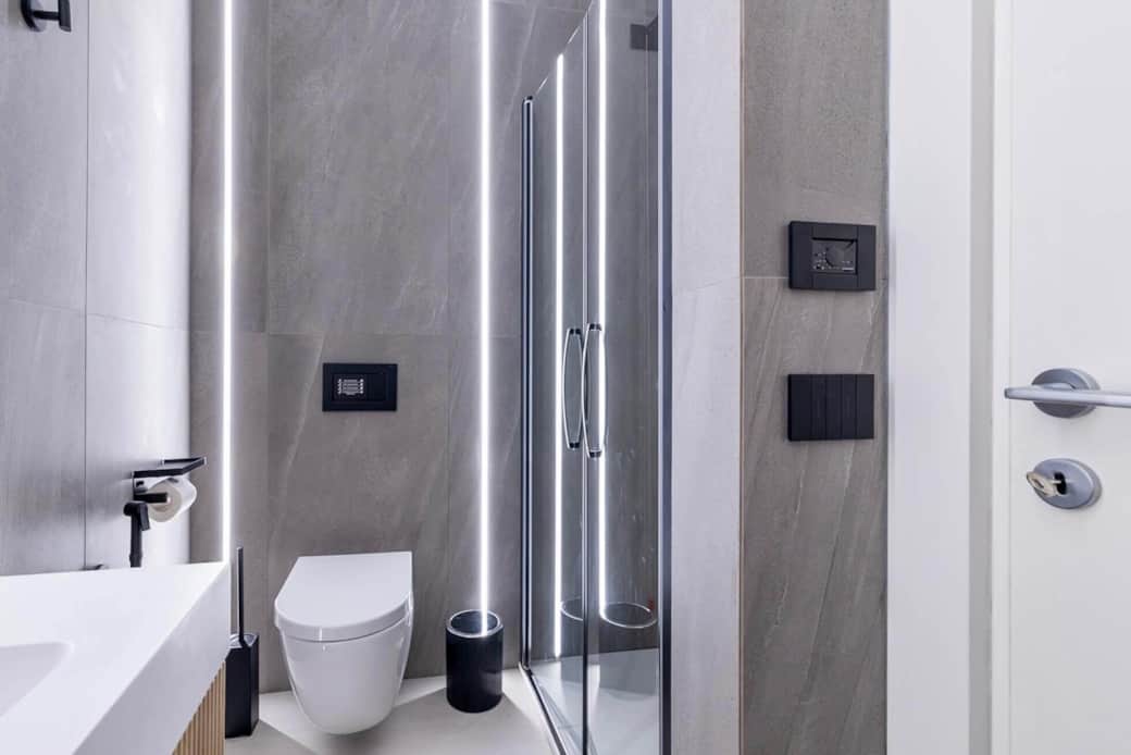 Bathroom with premium and modern fixtures Bathroom with premium and modern fixtures