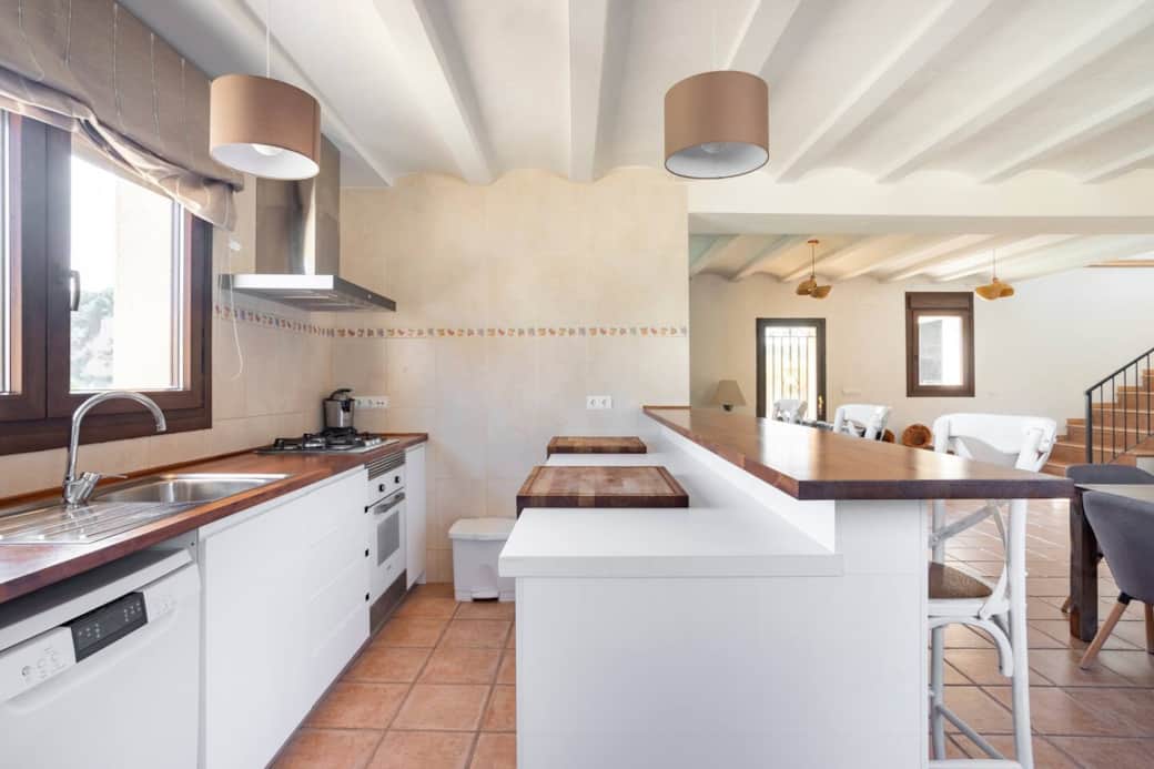 Cocina con barra americana Cocina con barra americana
