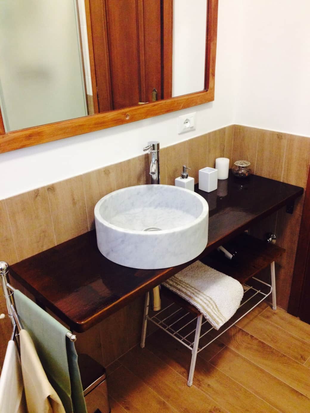 Salle de bain 1 avec douche