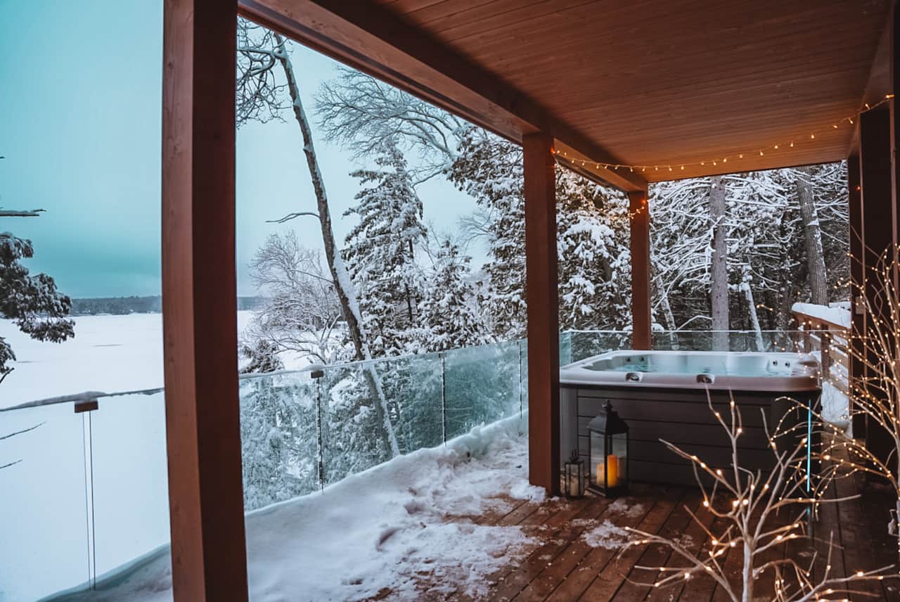 Hot tub 