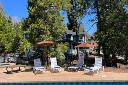 Gorgeous Mountain Villa: Pool, Spa, Gym & Games