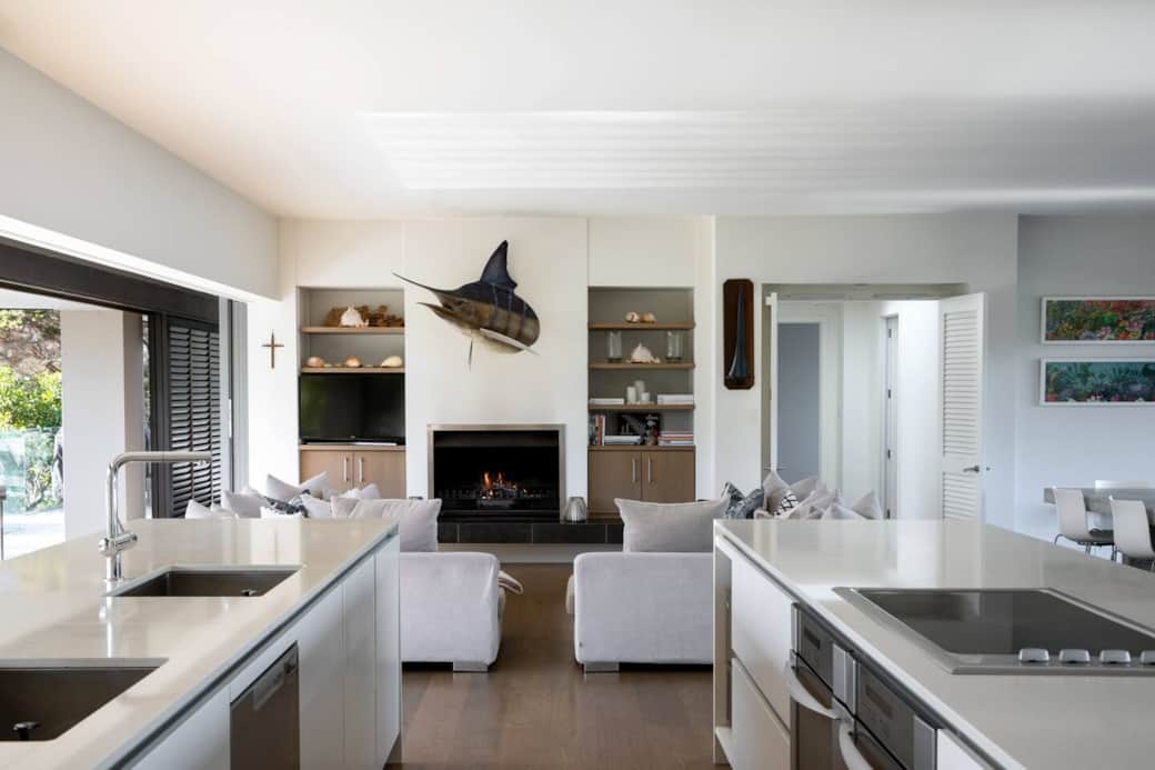 Ample space to cook but stay in touch with the family 