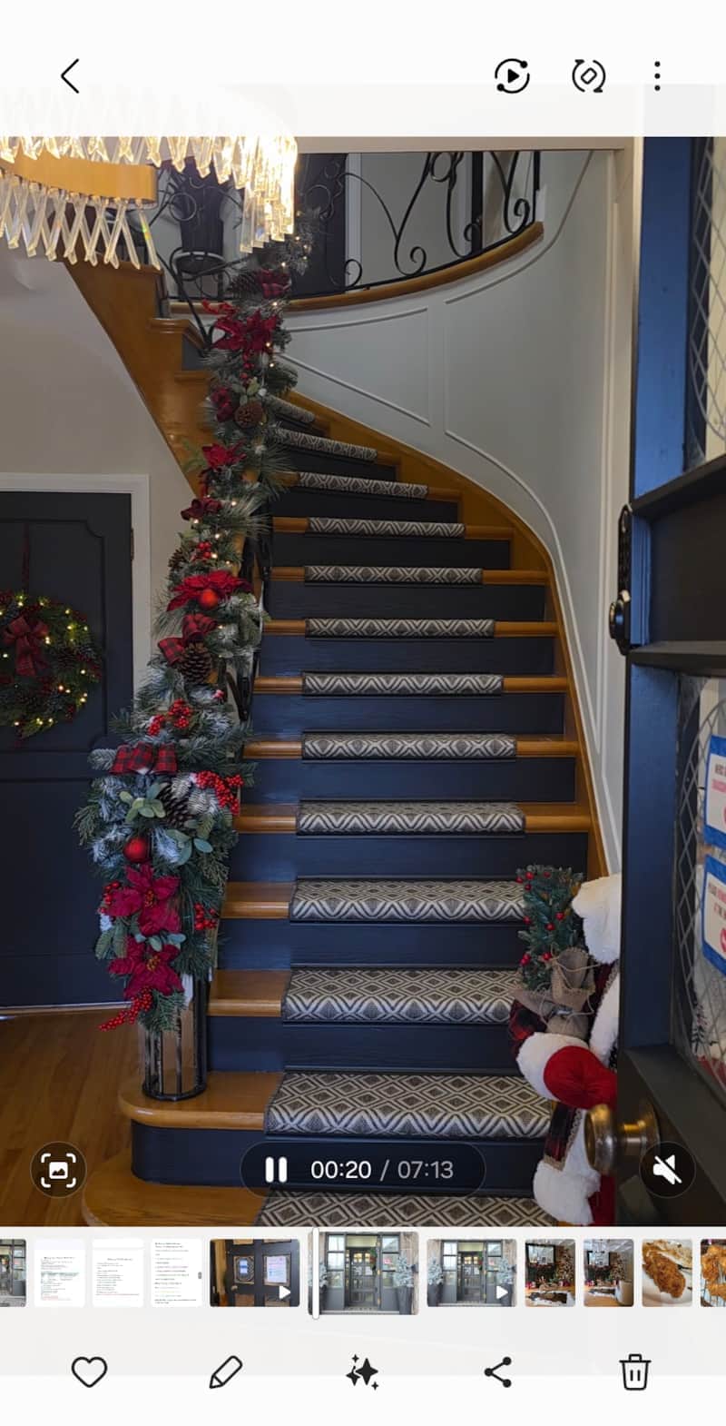 Escalier - accès aux chambres