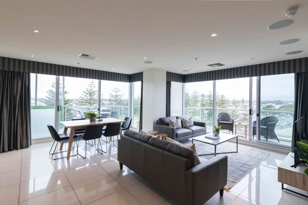 Elite Accommodation, Adelaide, Glenelg, Short term rental, WiFi, Furnished, beach, gym, pool