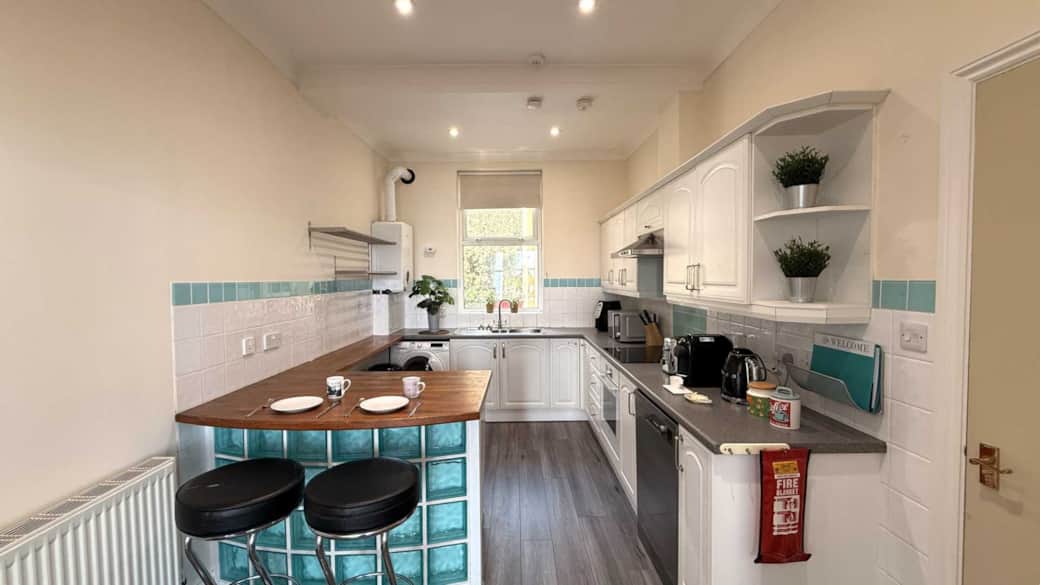 This fully-equipped kitchen is a perfect stage to showcase your culinary skills This fully-equipped kitchen is a perfect stage to showcase your culinary skills
