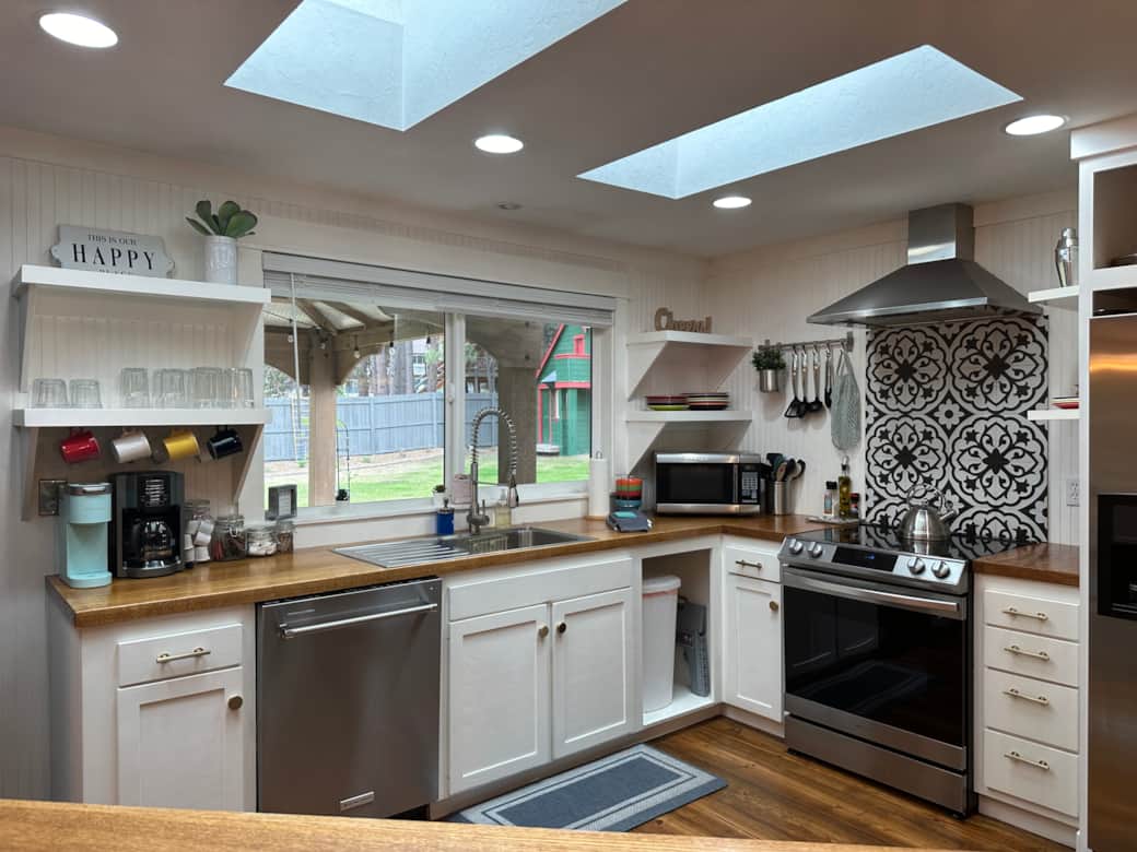 Fully stocked kitchen 