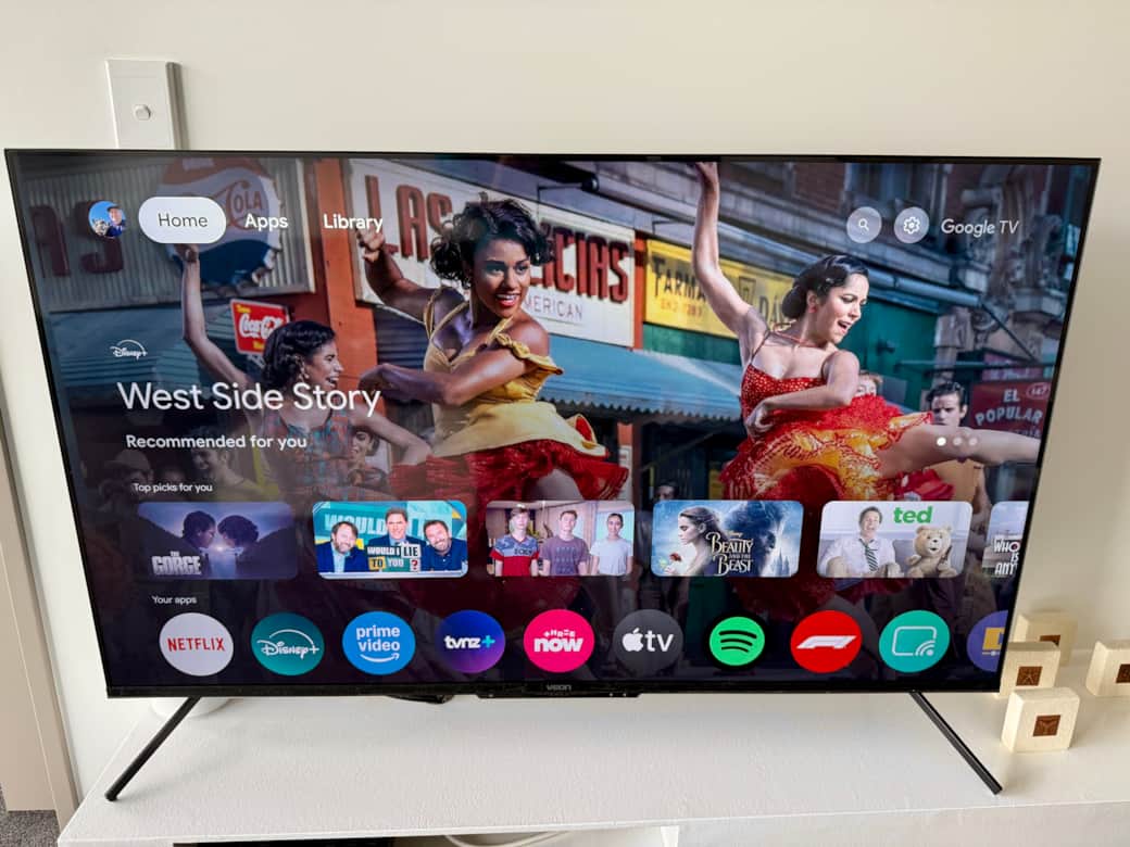 SMART TV with streaming services