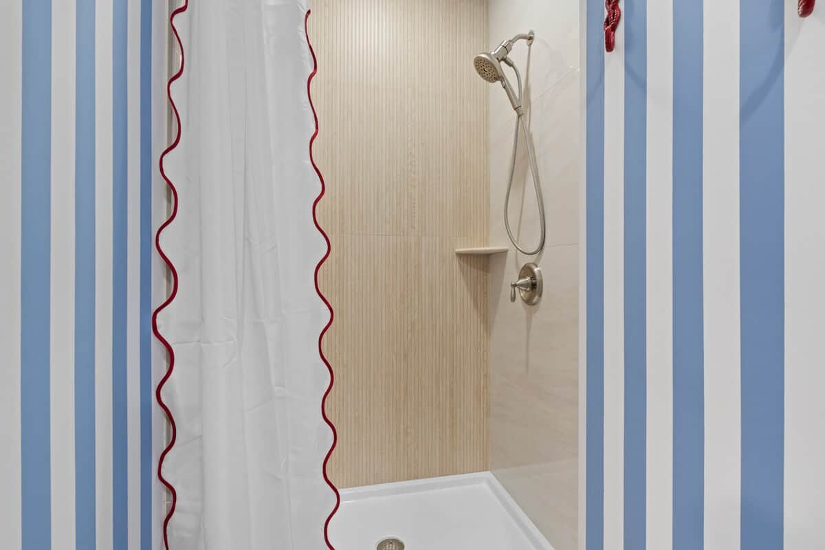 Kids' Bathroom