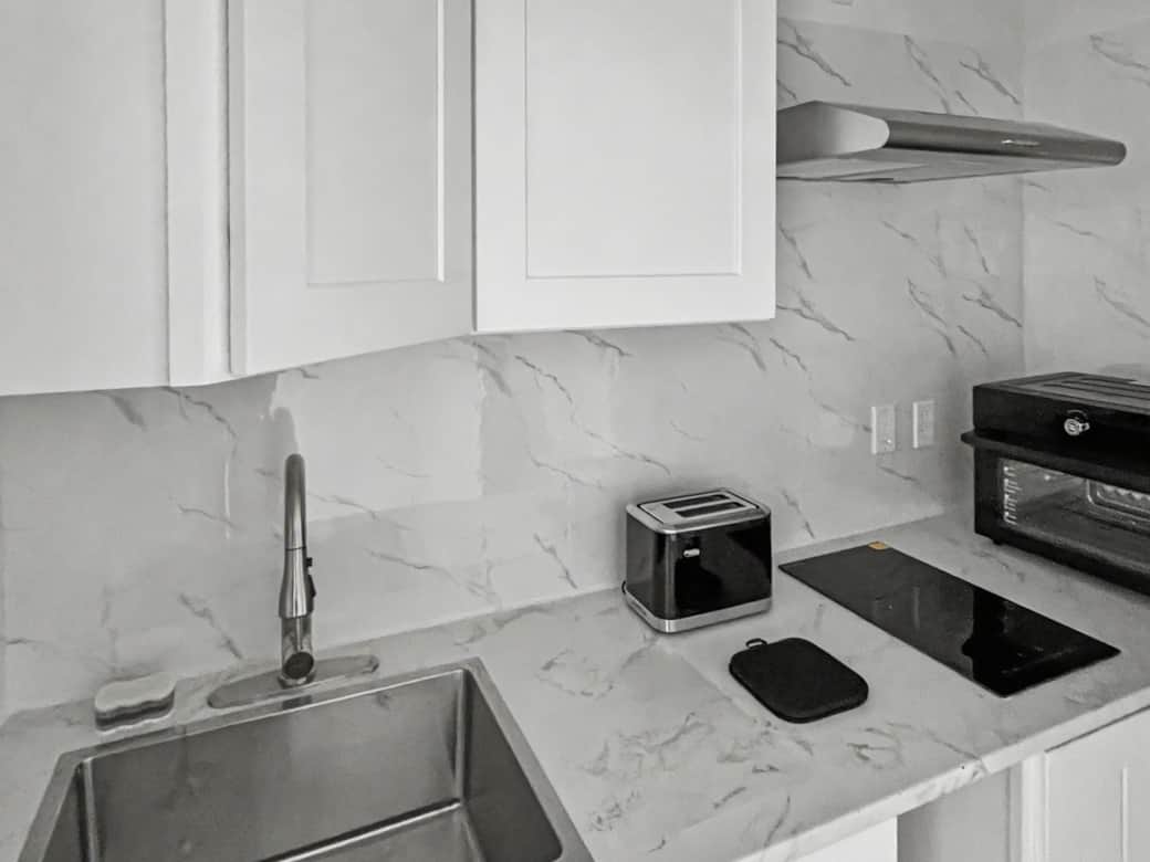 Kitchenette 2