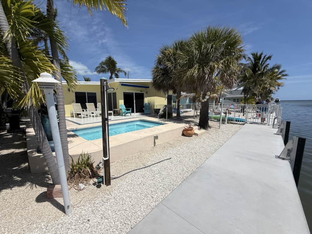 Luxury Pool Ocean Oasis