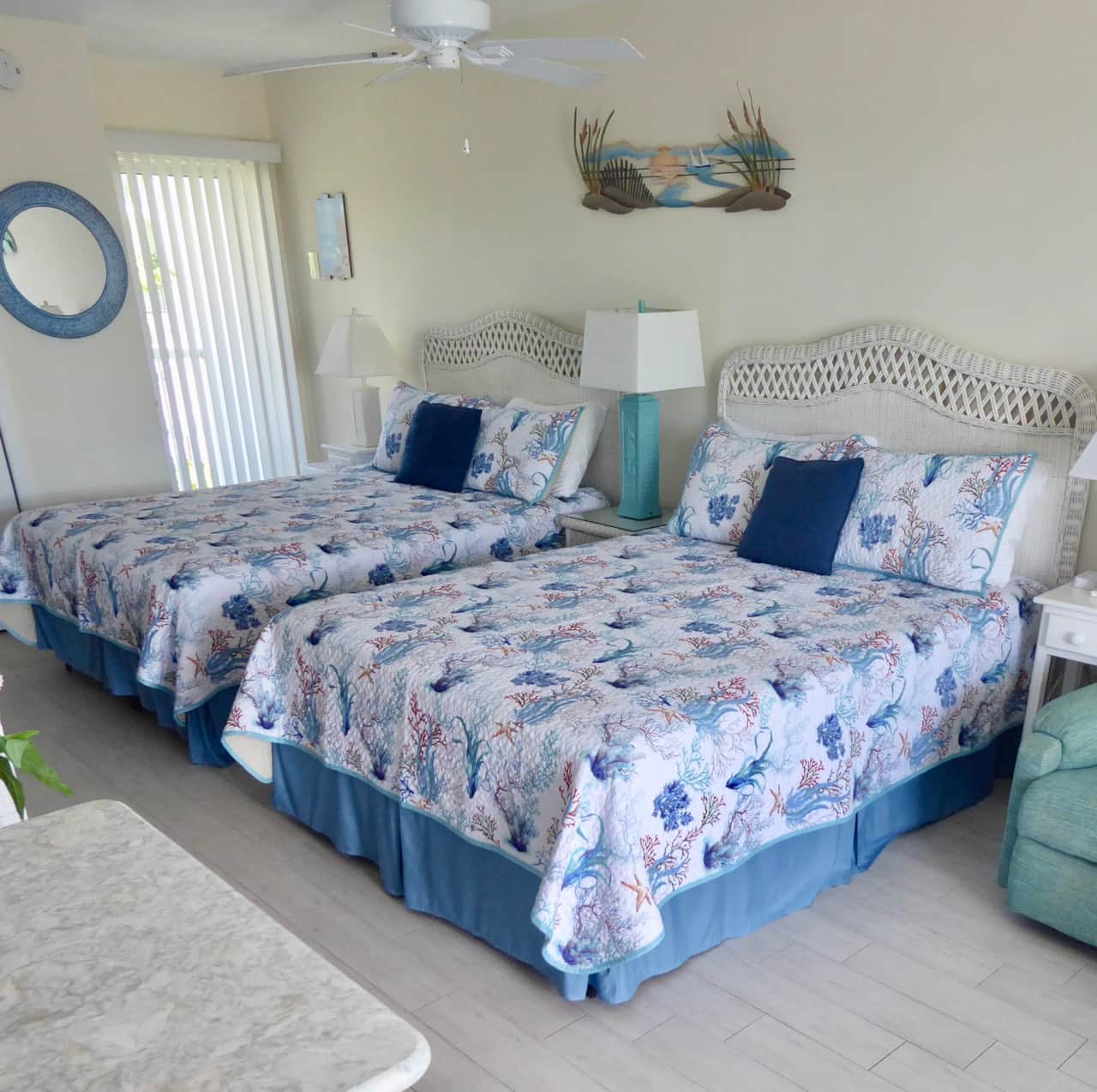2 Queen Beds