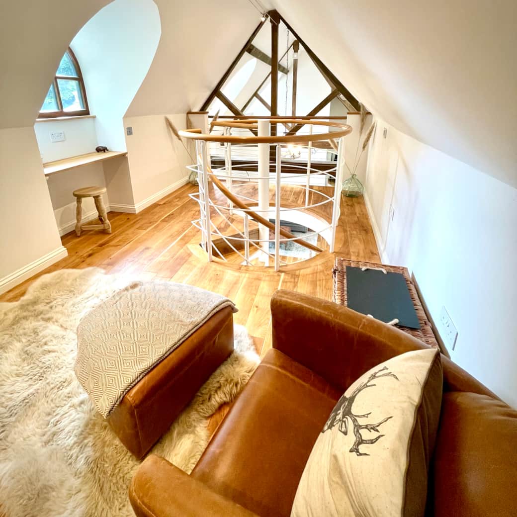 Mezzanine with small desk space