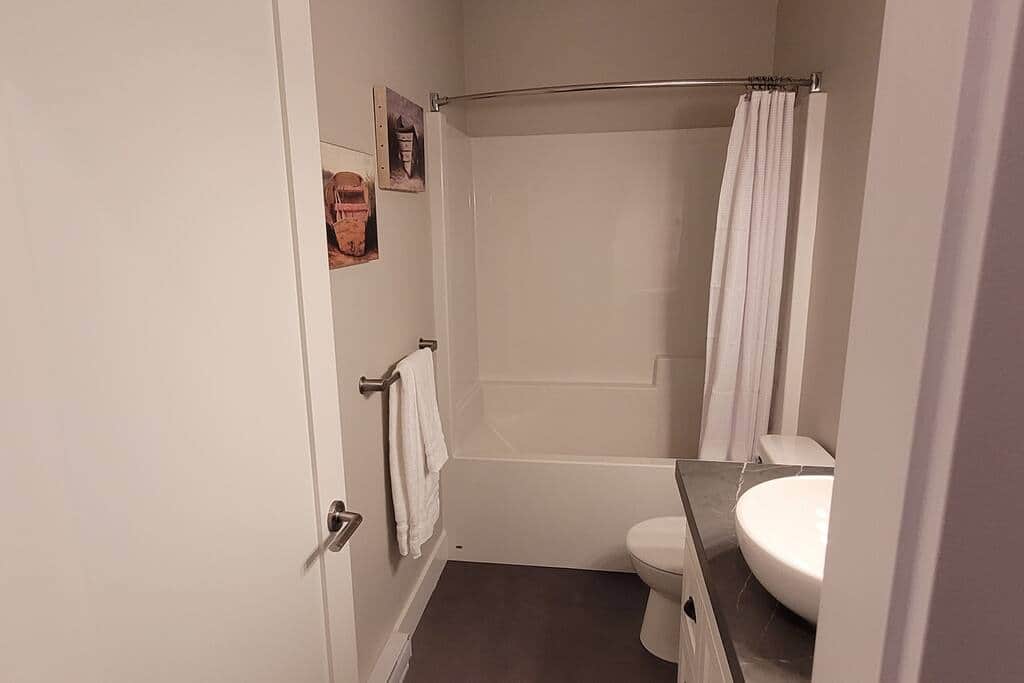 Main full bath
