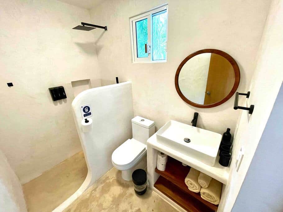 Master Suite 1 bathroom