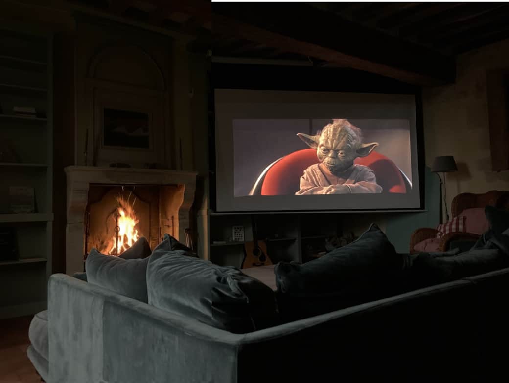 Video projecteur + barre de son 