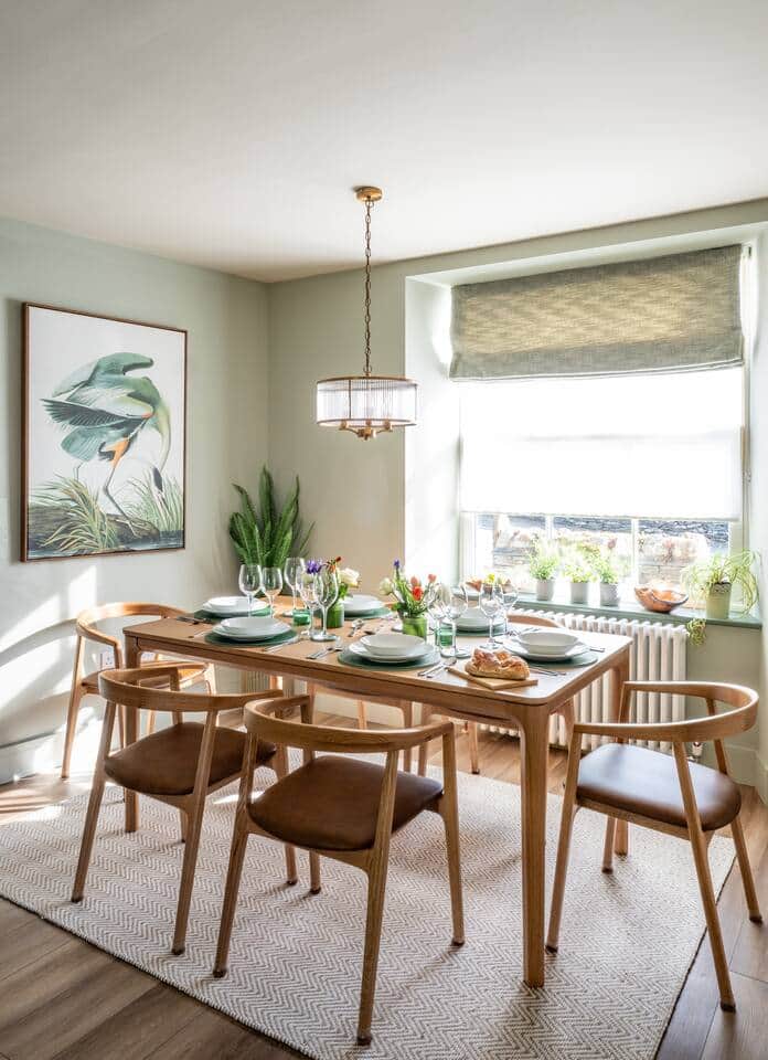 south facing dining area