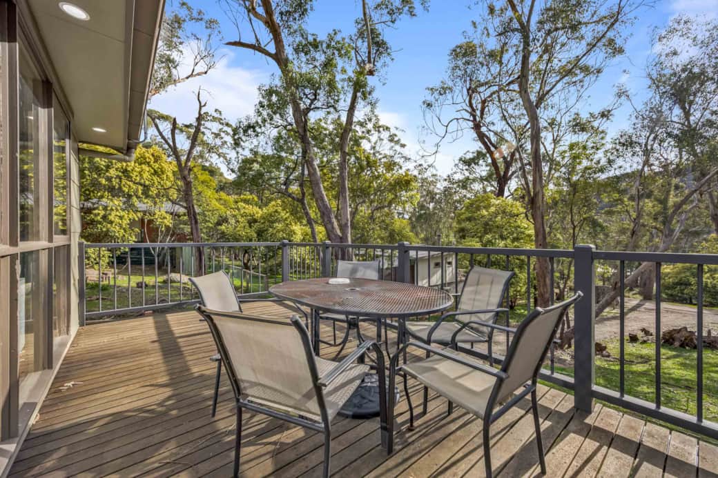 Outdoor Dining on Second Deck Outdoor Dining on Second Deck