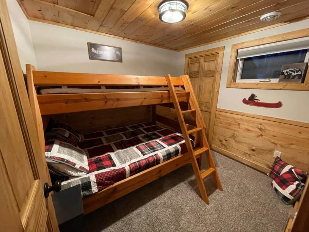 Bedroom 2-   Twin over Full Bunkbed