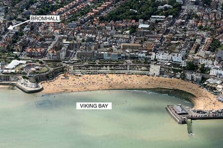 Our location - less than 200m from the magnificent beaches of Viking Bay and Louisa Bay