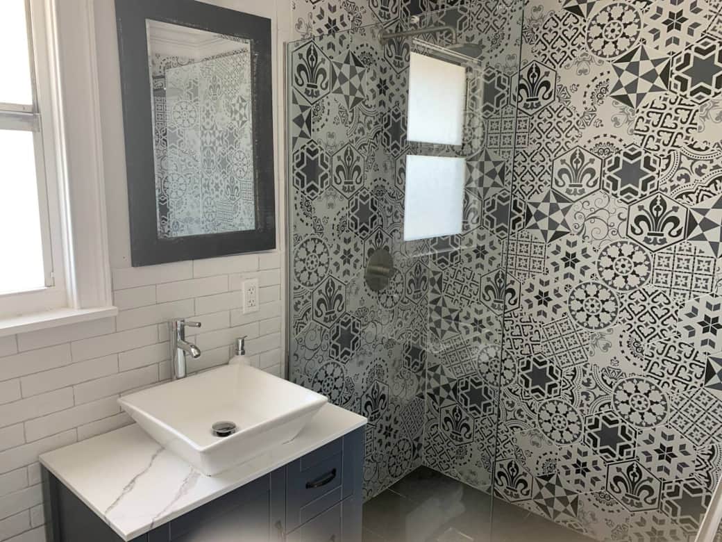 Second master bath with dual rain shower heads