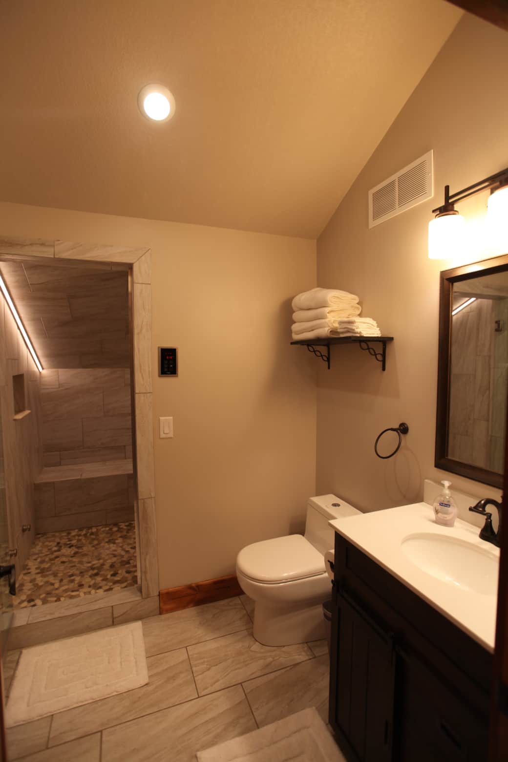 Bathrooms come stocked with fluffy towels Bathrooms come stocked with fluffy towels