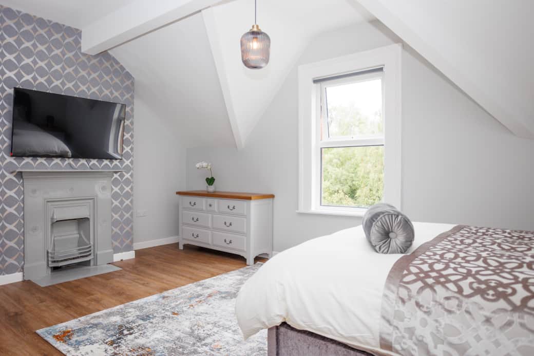 Bedroom (2)