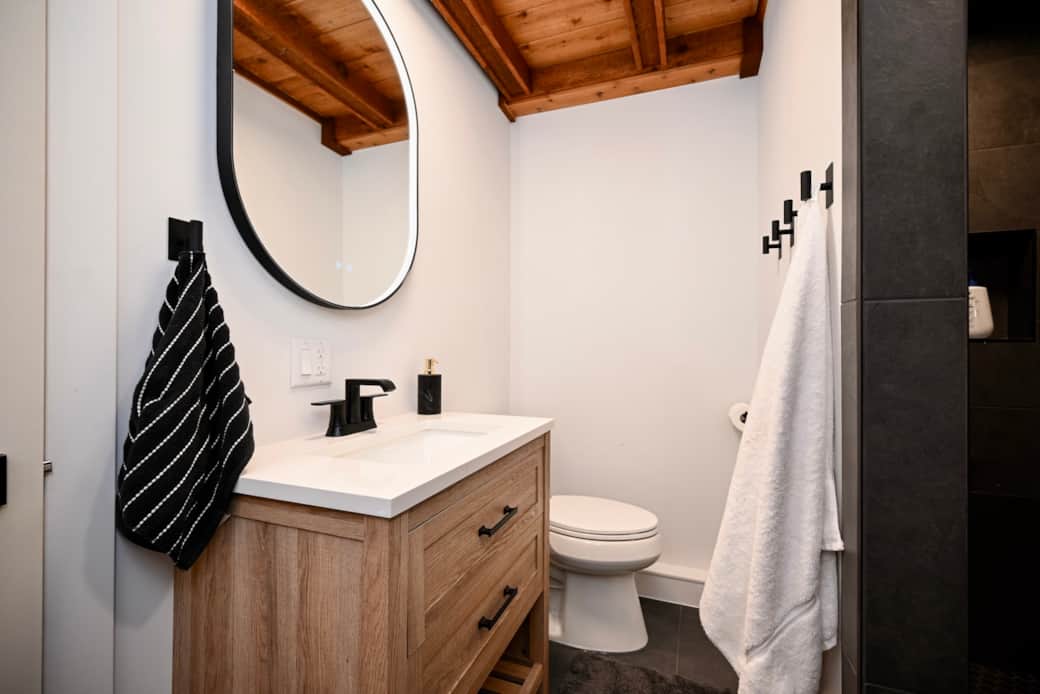 11 En Suite Bathroom I