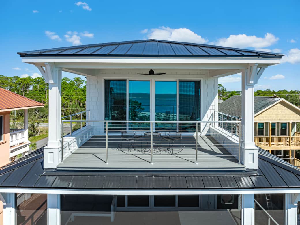 Top floor private deck 