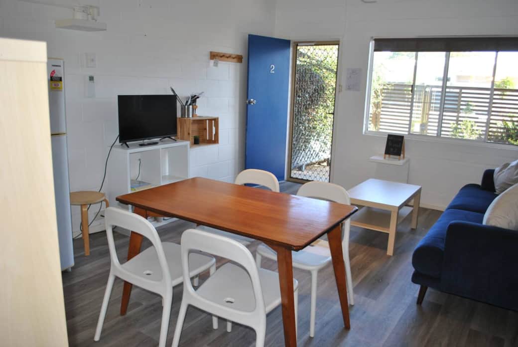 Dining & Lounge area