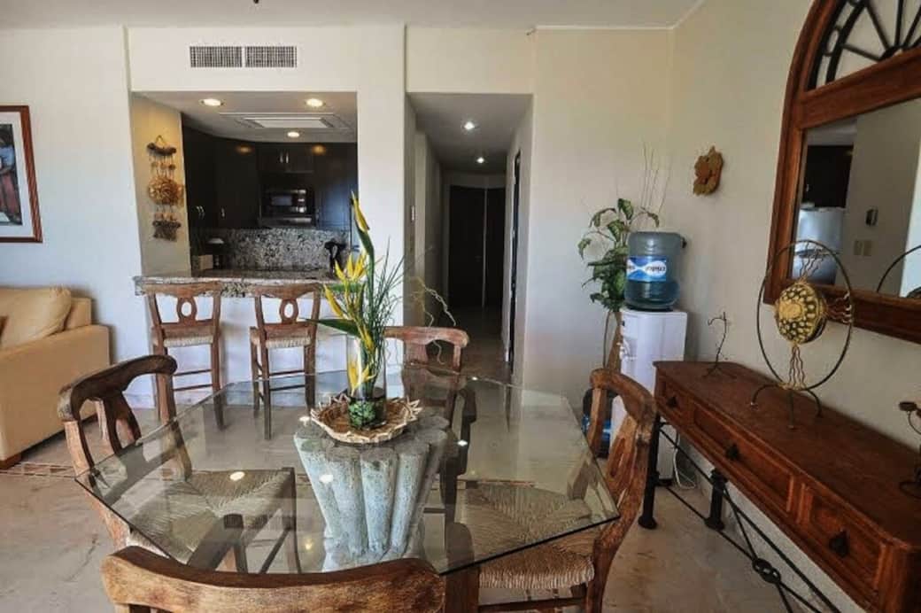 Dining room through to kitchen