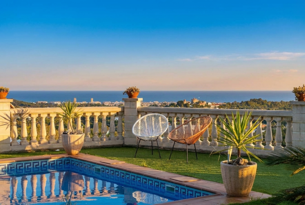 Terrace with Pool and Sea View