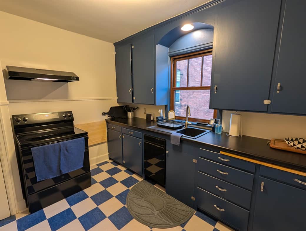 Enjoy cooking a meal in your retro, 1940s-inspired kitchen