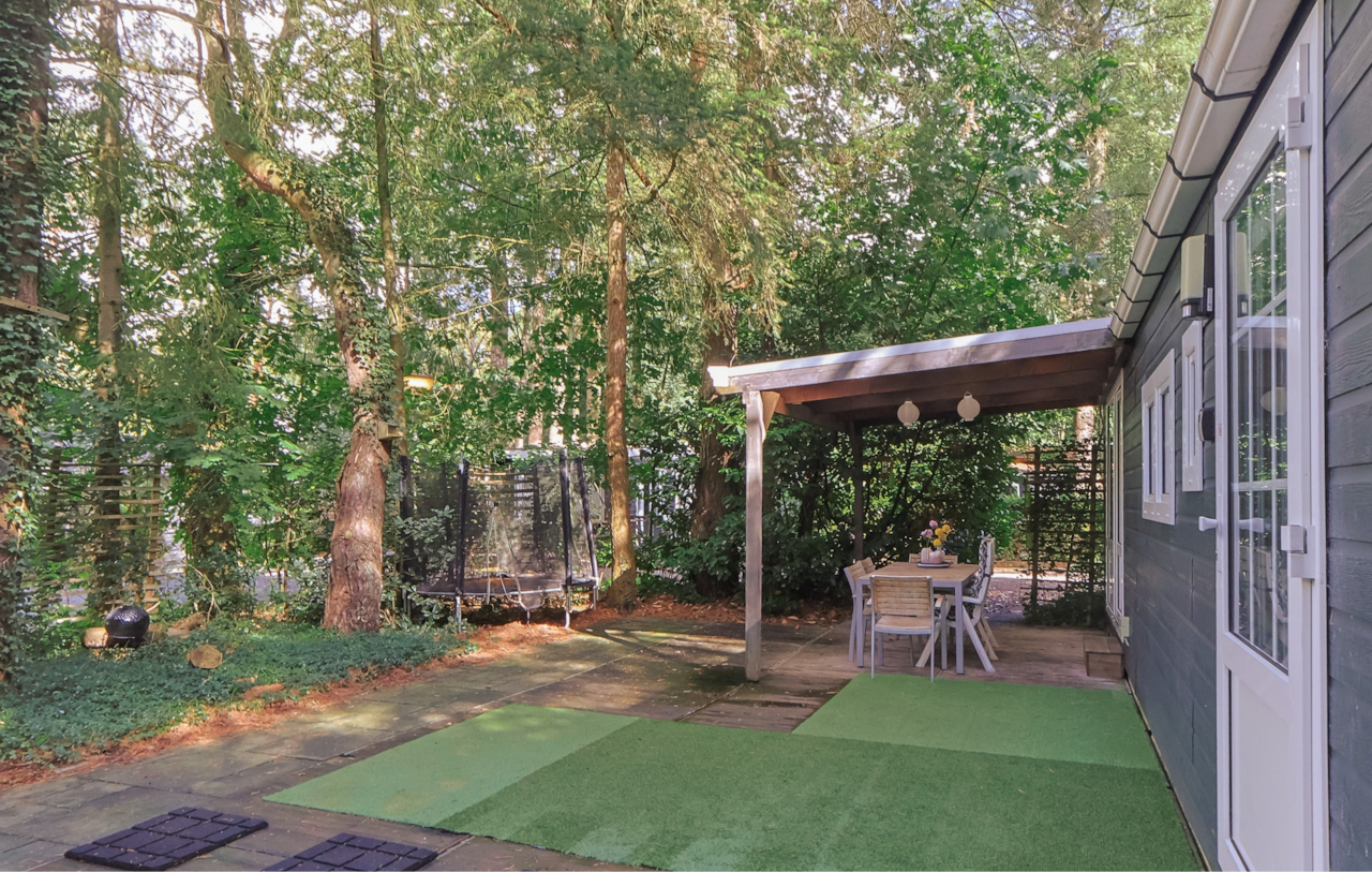 Terrasse und Garten