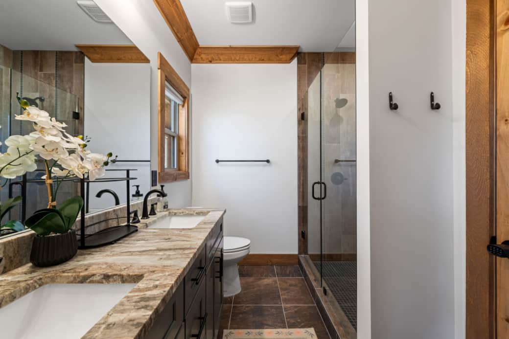 Master Bathroom Master Bathroom