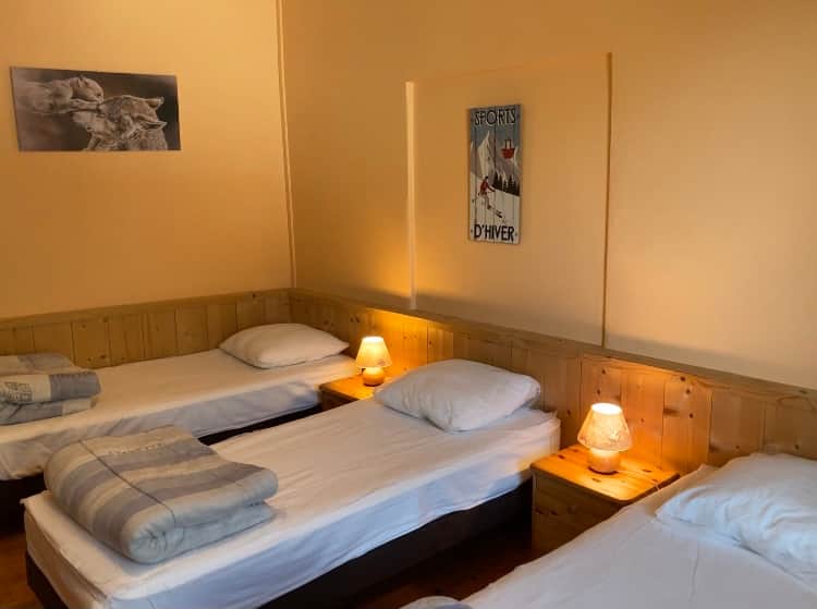 Chambre Capucine (3 lits simples, 1 lit superposé)
